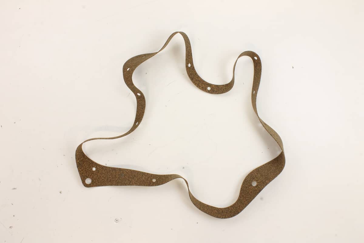 This is a genuine Ariens 21547596 GASKET- GEARGASE