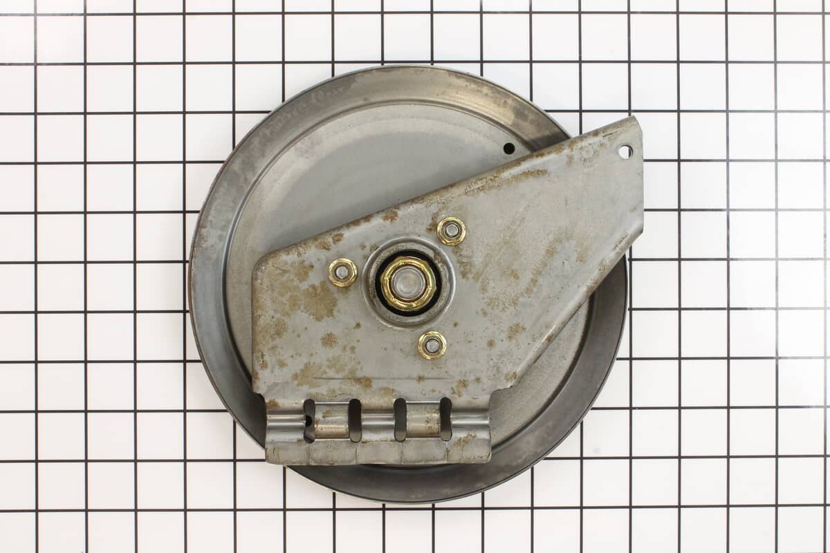 This is a genuine Ariens 52602700 PLATE- SWING ASSEMBLY-DEEP