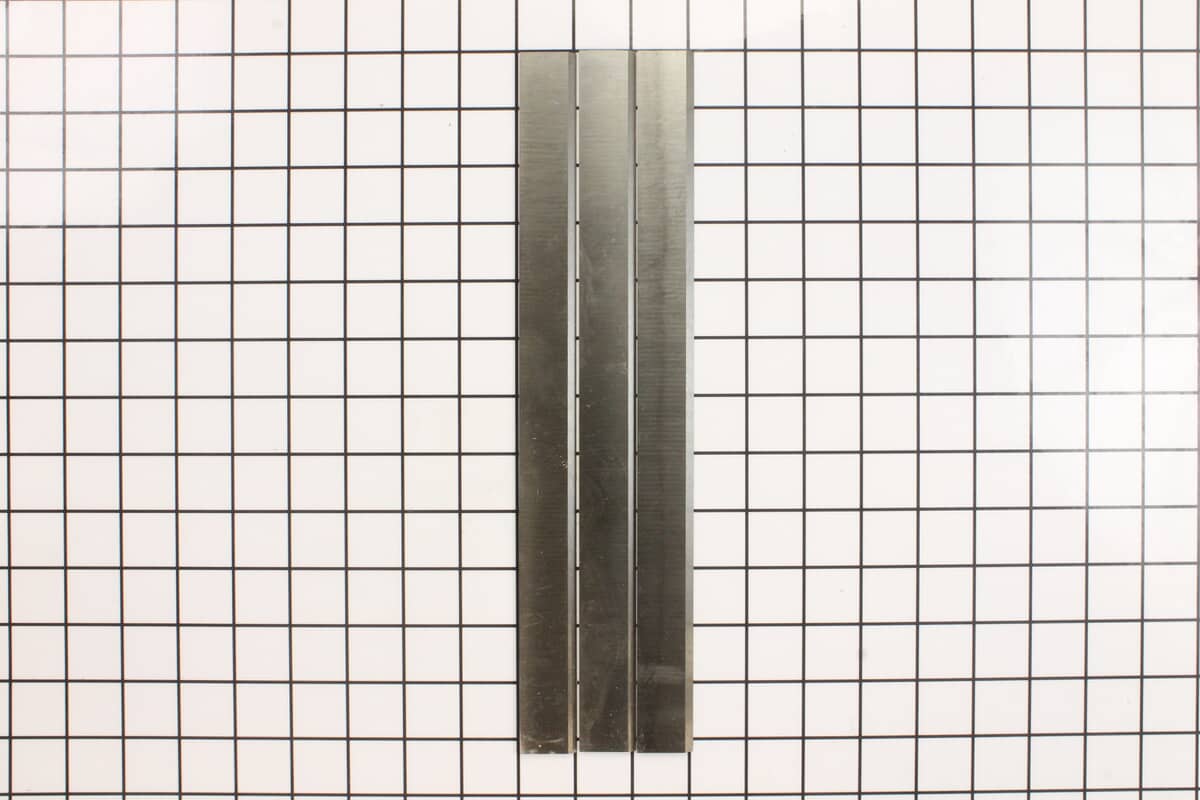 This is a genuine Jet 708821 KNIFE (SET OF 3)