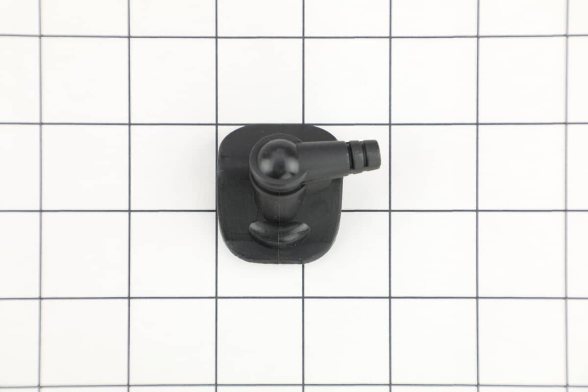 This is a genuine Shindaiwa A427000140 PLUG CAP