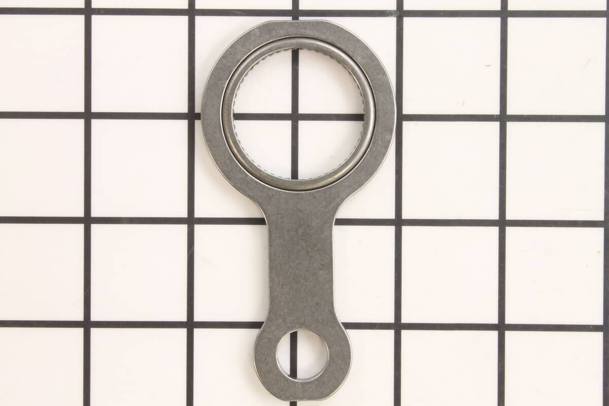 This is a genuine Shindaiwa C532000210 CONNECTING ROD ASSEMBLY
