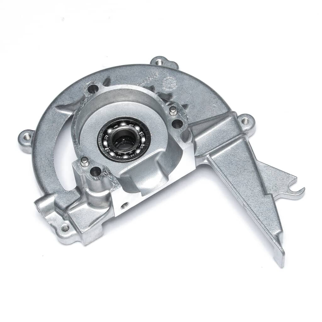 This is a genuine Shindaiwa P021017920 CRANKCASE ASSEMBLY-M