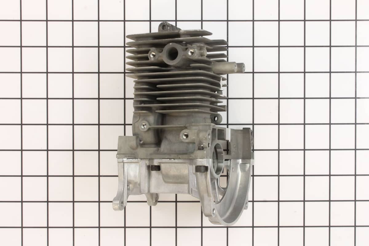 This is a genuine Shindaiwa P021027580 ASSY, CYLINDER &amp; CRANKCASE