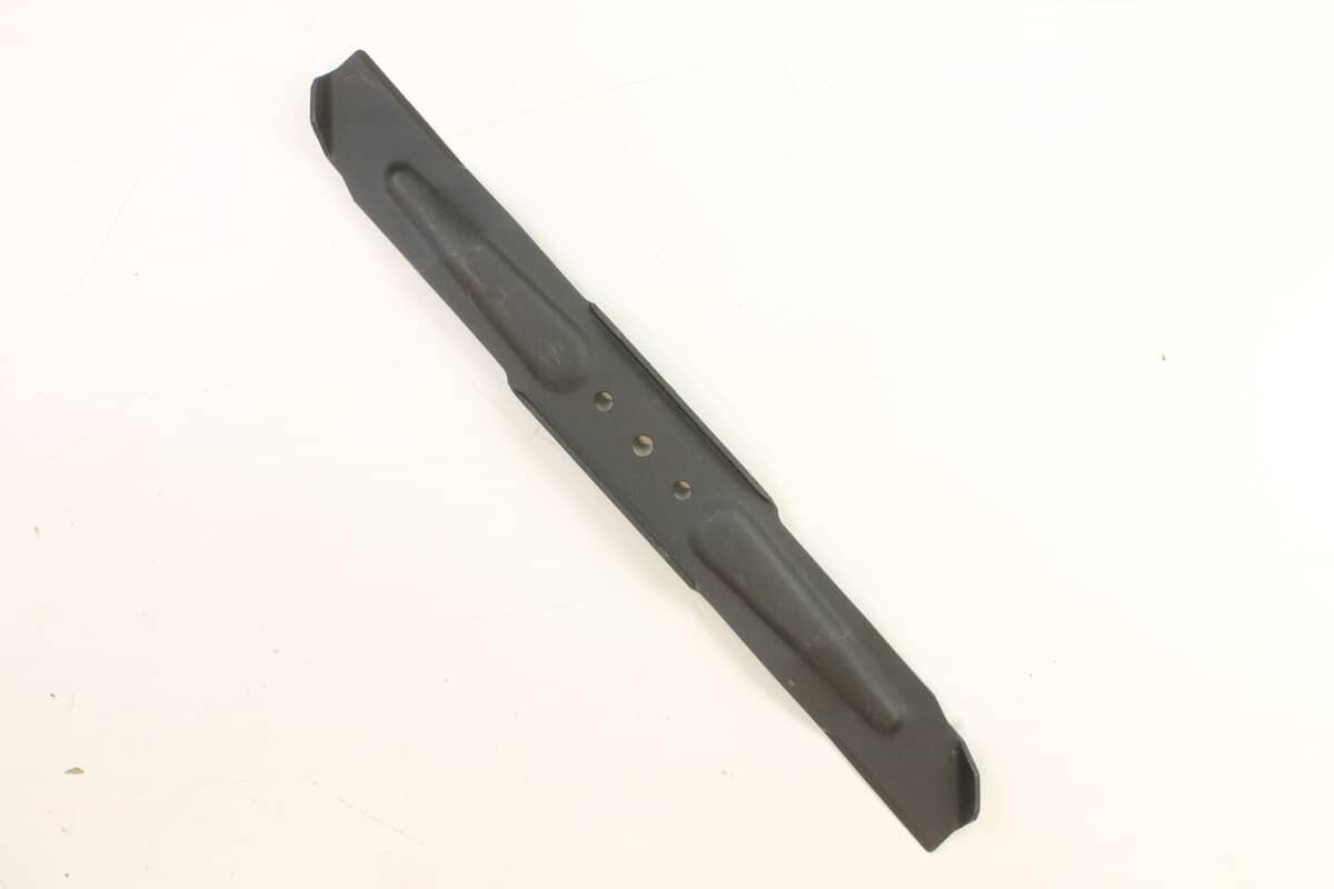 This is a genuine Toro 107-4276-03 BLADE-BAGGING, 21 INCH