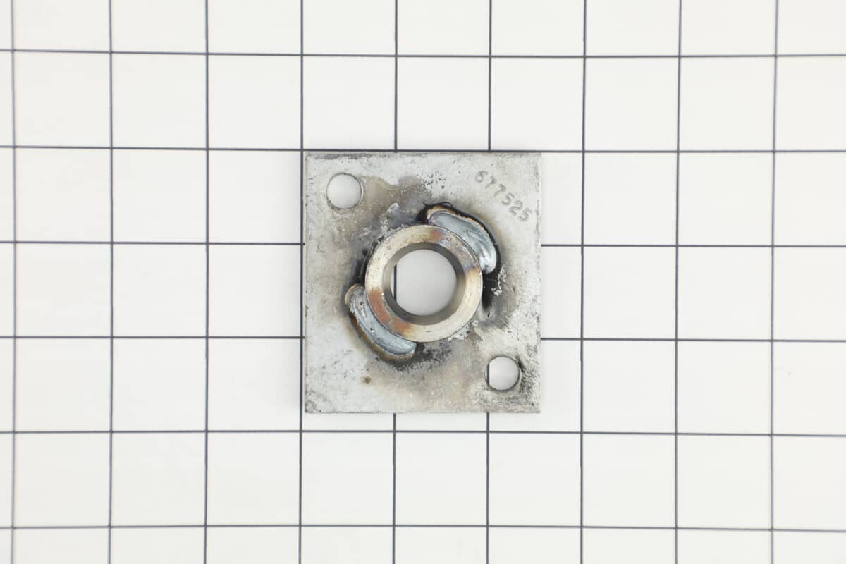 This is a genuine Toro 677525 PLATE AND COLLAR ASM