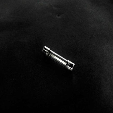 This is a genuine Electrolux 5304509451 FUSE