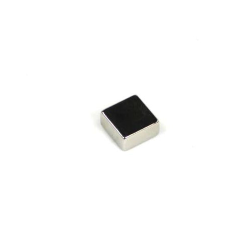 This is a genuine Electrolux 241779101 MAGNET